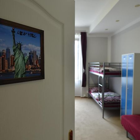 Hostel Prague City Exteriör bild